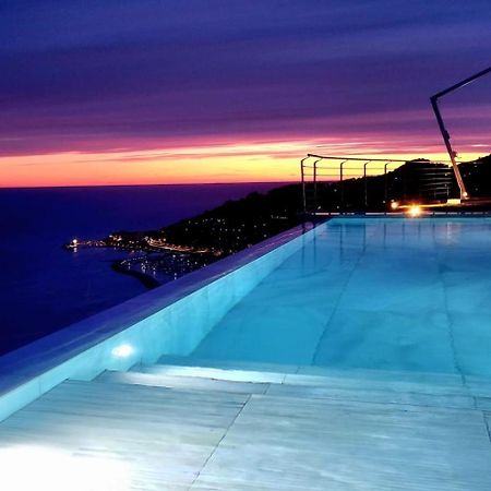 Villa Sabrina Riviera Dei Fiori A Picco Sul Mare Con Piscina Privata ,Wellness & Spa Imperia Exterior photo